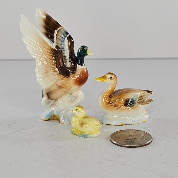 Vintage Bone China Japan Duck Family Mallard Duckling Miniature Figurine Set - Picture 2 of 10